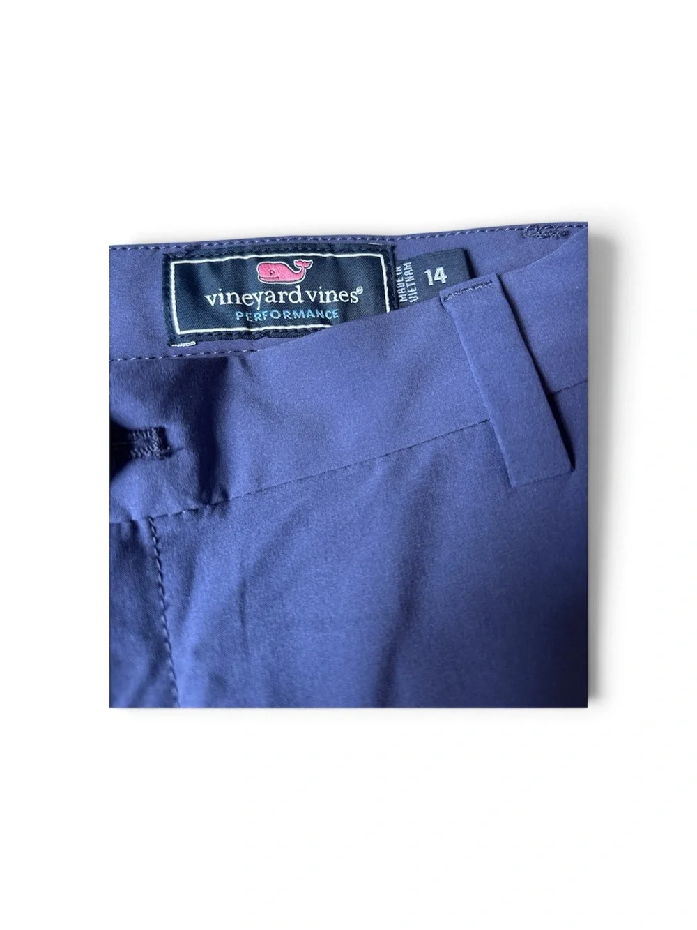 Vineyard Vines classic flat